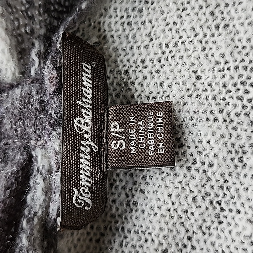 Tommy Bahama Sweater - Image 4